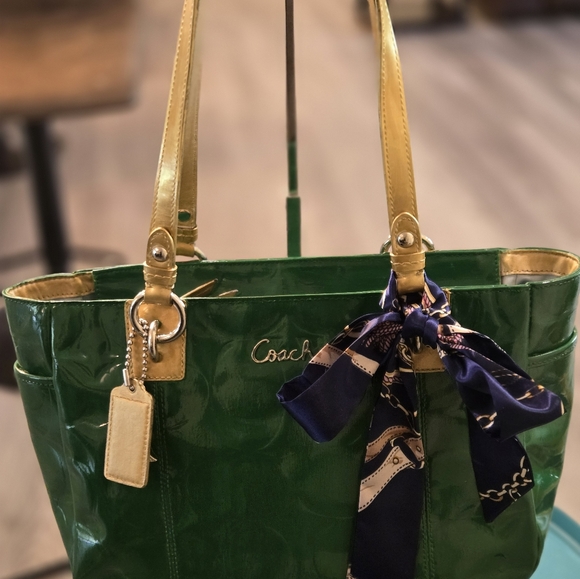 Meet your Posher, Rebecca - Picture 12 of 16